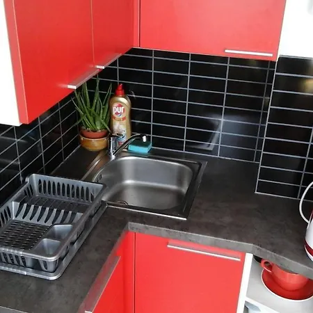 Love Studio By The Metro Praga