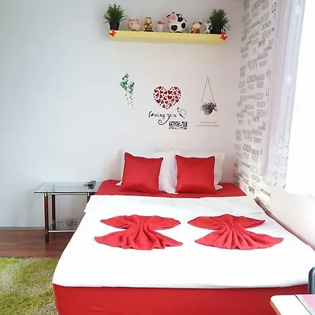 Love Studio By The Metro Apartamento *